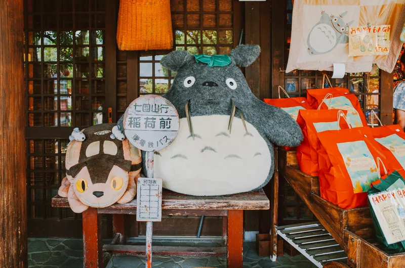 Giant Totoro Bus Stop Anime wallpaper