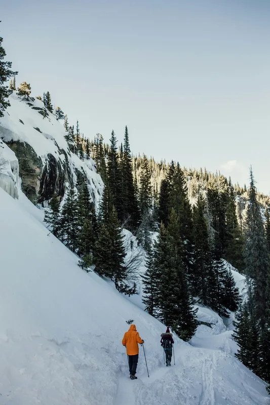 Snowy Mountain Hiking Trail Nature wallpaper