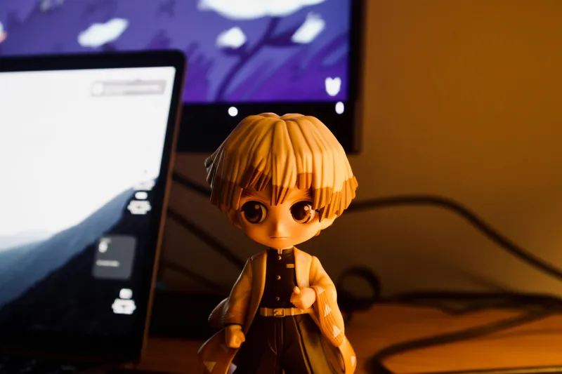 Zenitsu Chibi Desk Figure Anime wallpaper
